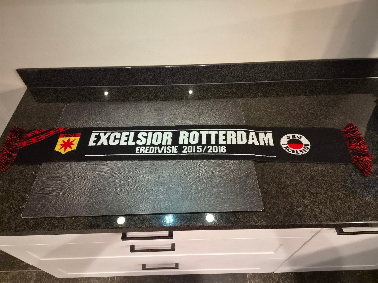 Sjaal Excelsior Rotterdam Eredivisie 2015/2016, Verzamelen, Ophalen of Verzenden, Nieuw, Overige binnenlandse clubs, Vaantje of Sjaal