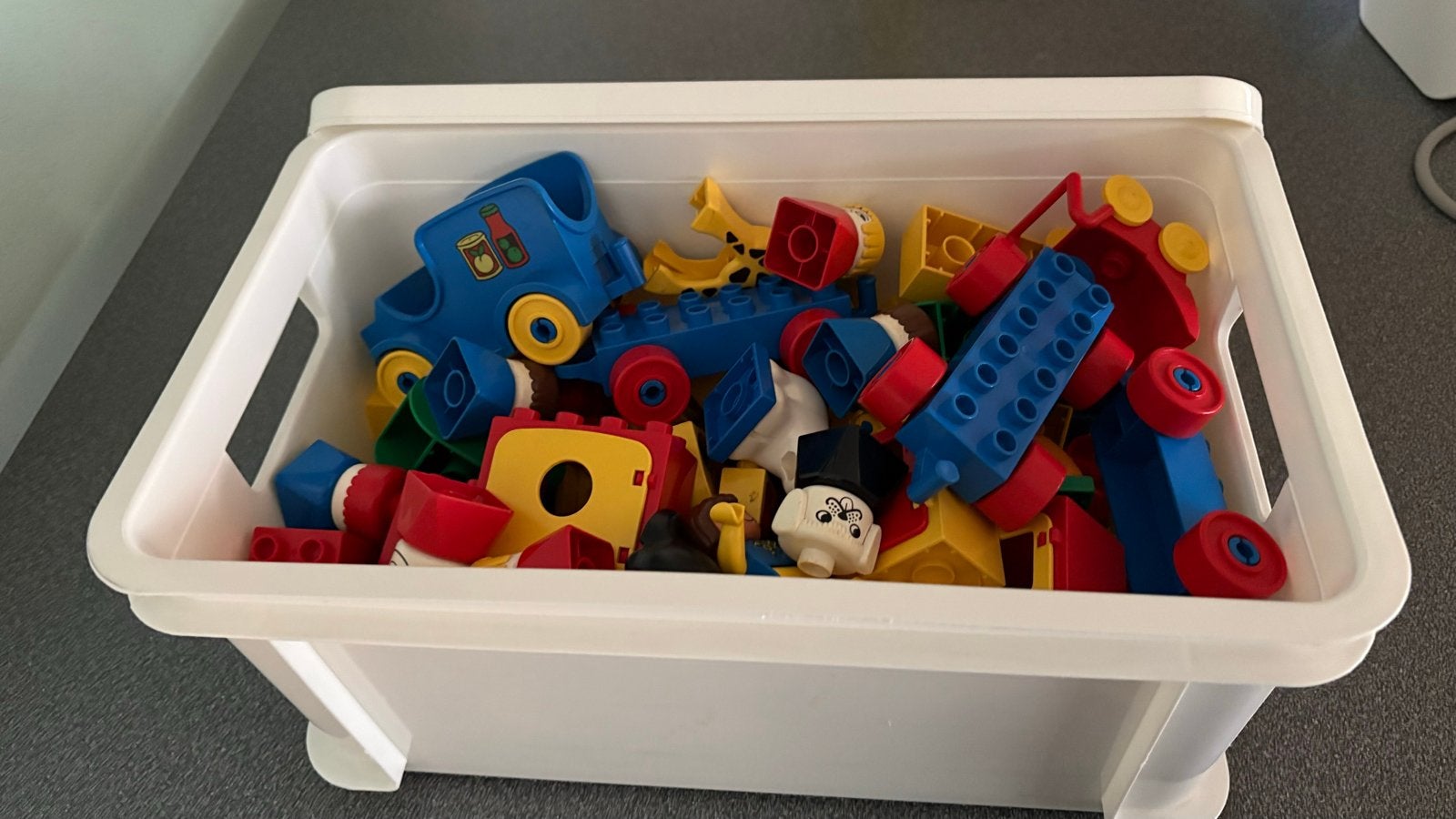 Grote doos vol Duplo blokken en figuren, Ophalen, Inclusief minifiguren, Gebruikt, Duplo