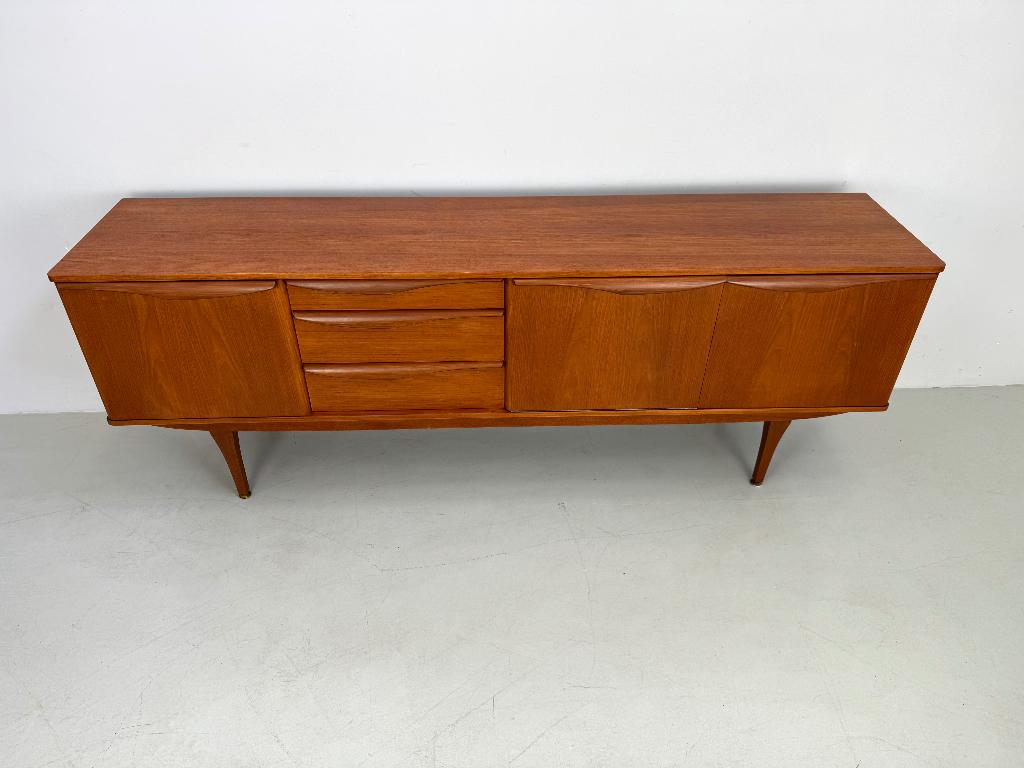 Vintage dressoir Stonehill, Verzenden, 150 tot 200 cm, Teakhout, Zo goed als nieuw