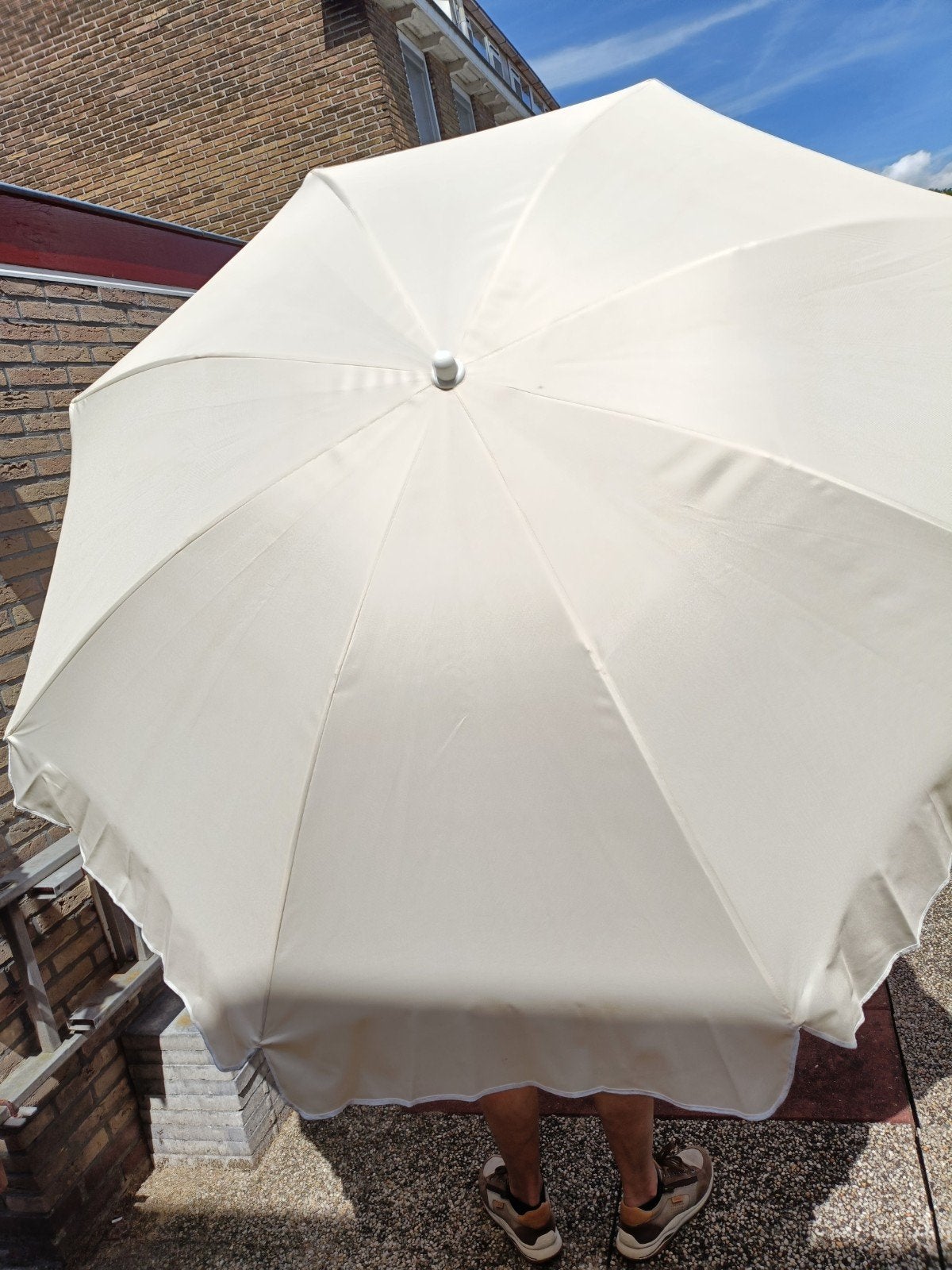 Te koop parasol. Weinig gebruikt., Ophalen, 1 tot 2 meter