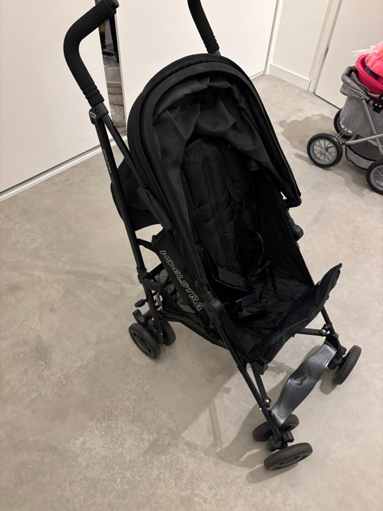 Koelstra Buggy zwart, Kinderen en Baby's, Buggy's, Ophalen, Zo goed als nieuw, Koelstra, Zonnekap