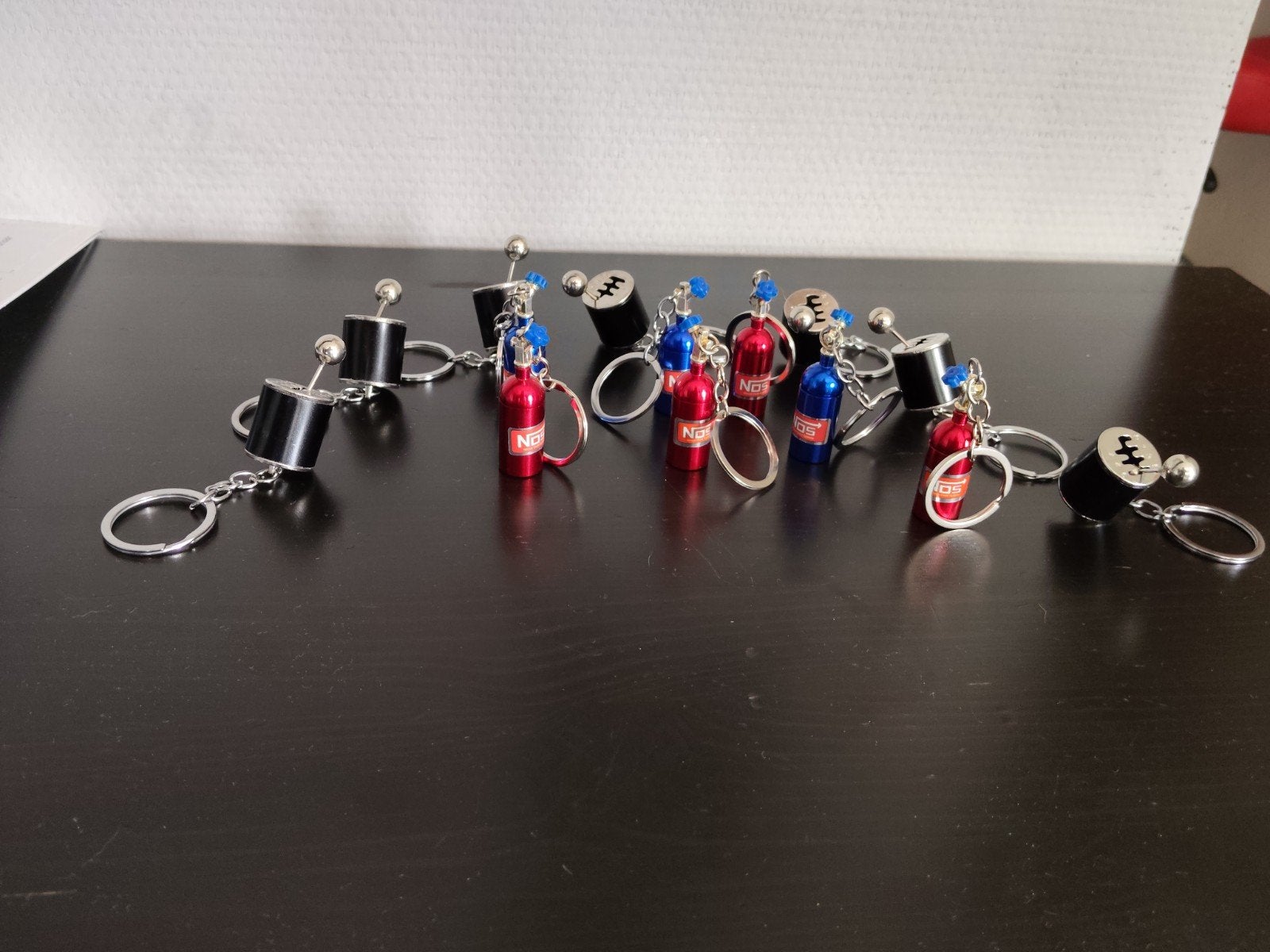 Leuke sleutelhangers in diverse kleuren, Verzamelen, Sleutelhangers, Nieuw, Overige typen, Ophalen of Verzenden