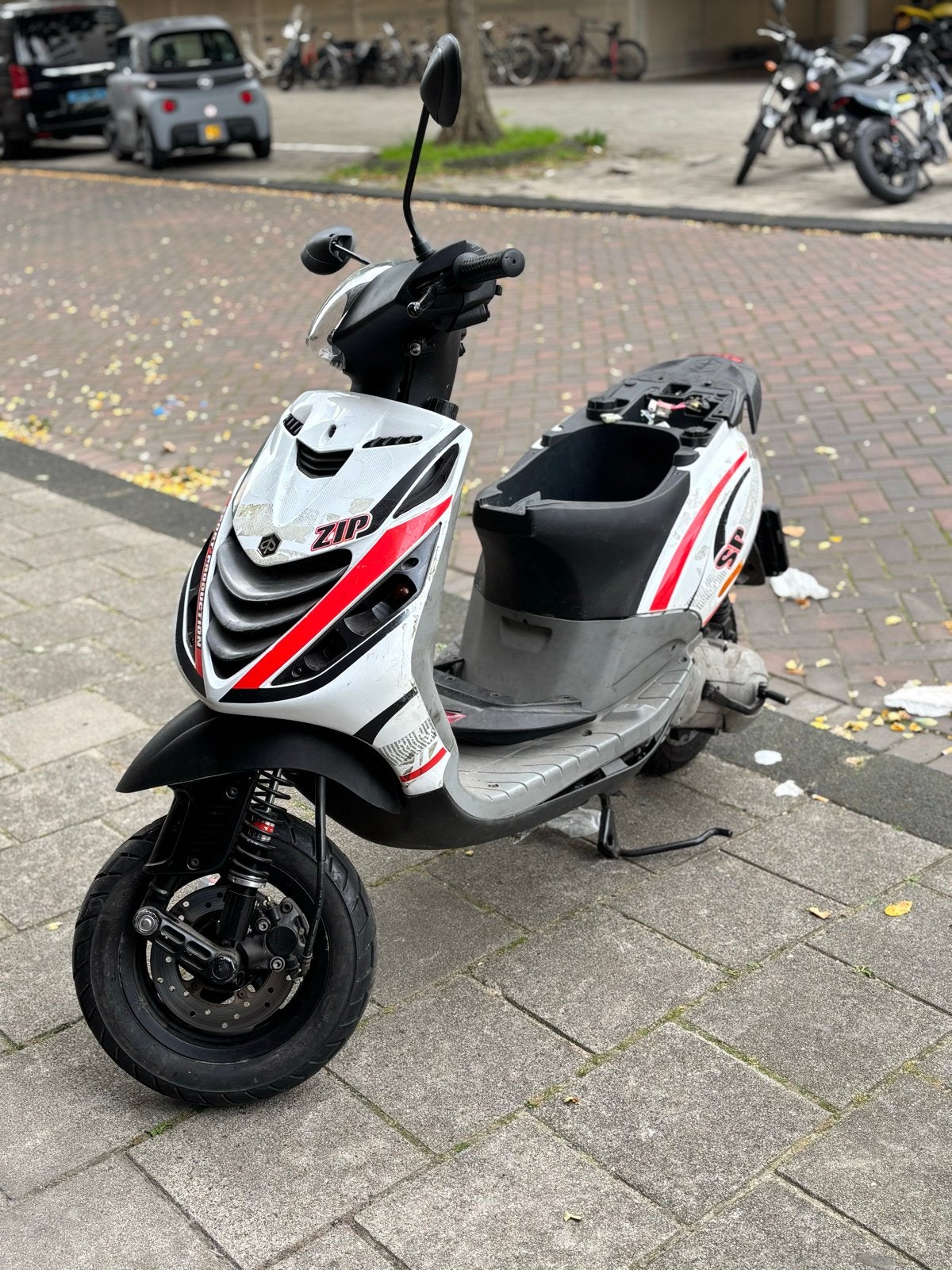 Piaggio Zip SP - Sportieve scooter met lage kilometerstand, Ophalen, Tweetakt, Gebruikt, Maximaal 45 km/u