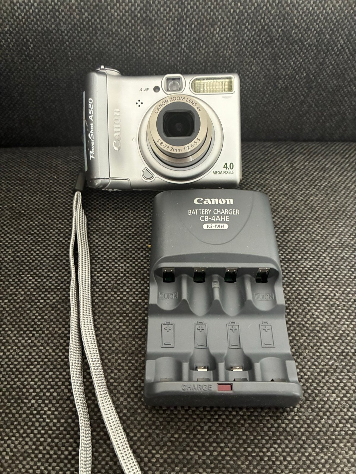 Canon PowerShot A520 Digitale Camera met Oplader, Canon, Oplader, Compactcamera, 4 t/m 7 keer