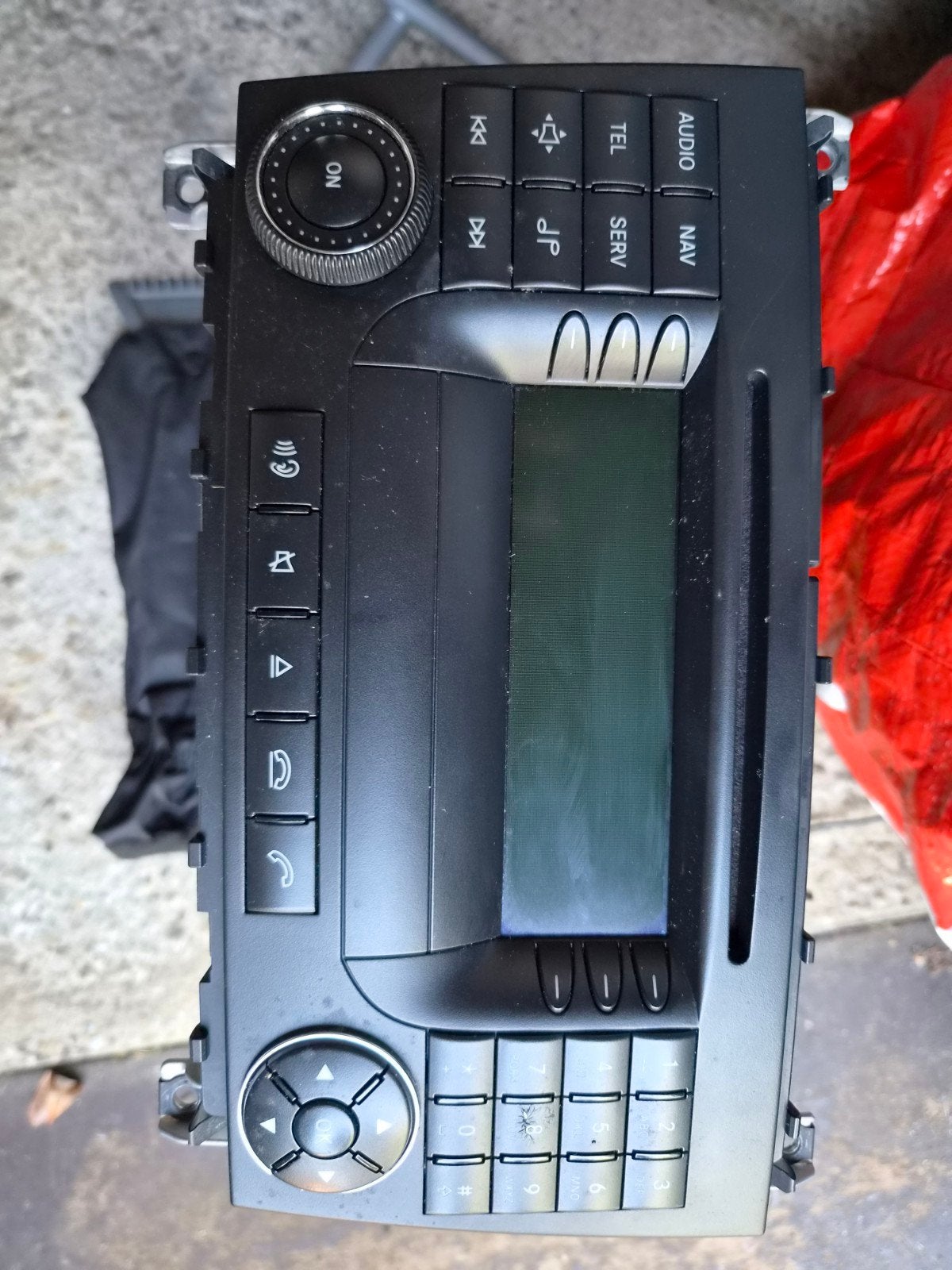 Mercedes-Benz W203 Audio 50 APS BE6091 – originele radio/nav, Ophalen