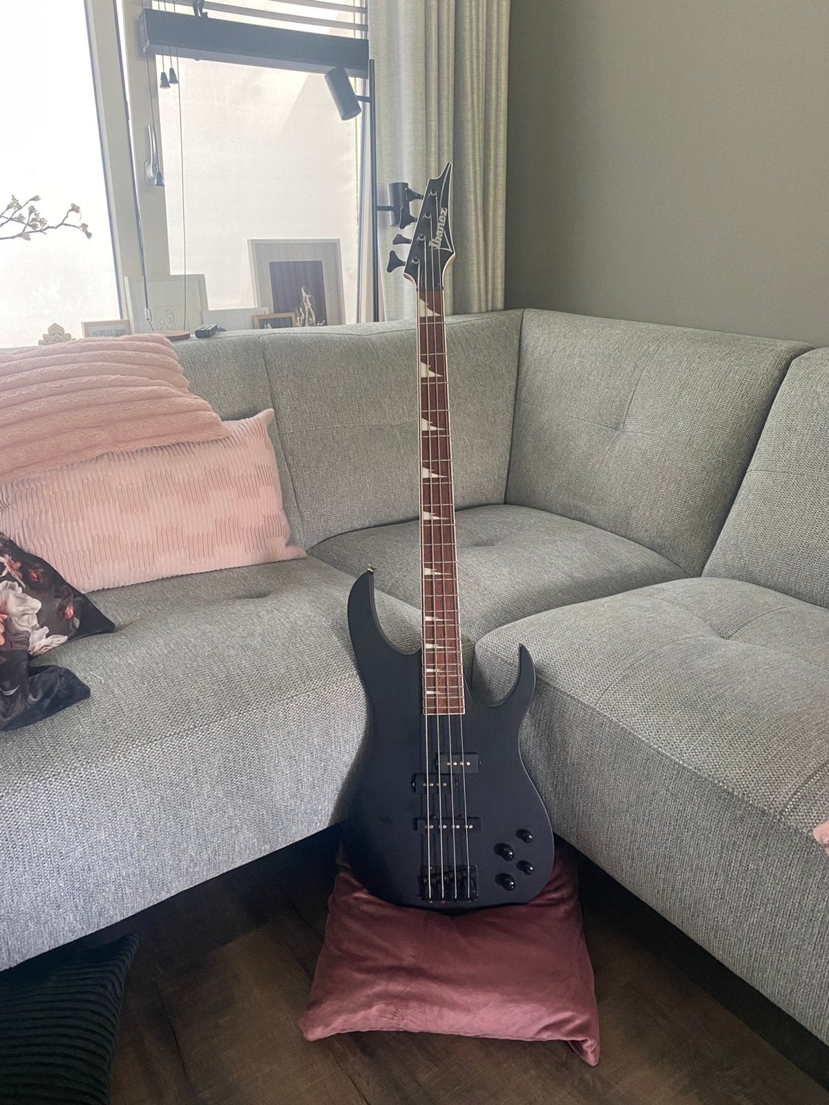 Ibanez RGB300 (goed als nieuw!), Ophalen, Zo goed als nieuw, Elektrisch
