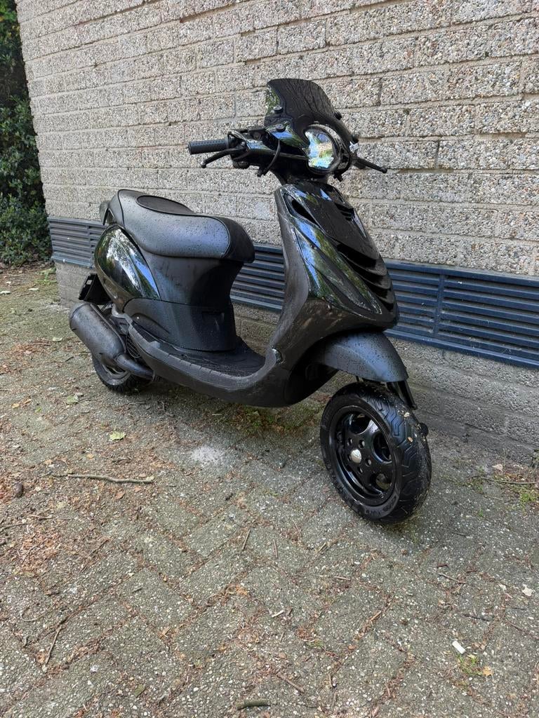 Zip 125cc met wok!, Fietsen en Brommers, Scooters | Piaggio, Ophalen, Zo goed als nieuw, Tweetakt, Zip