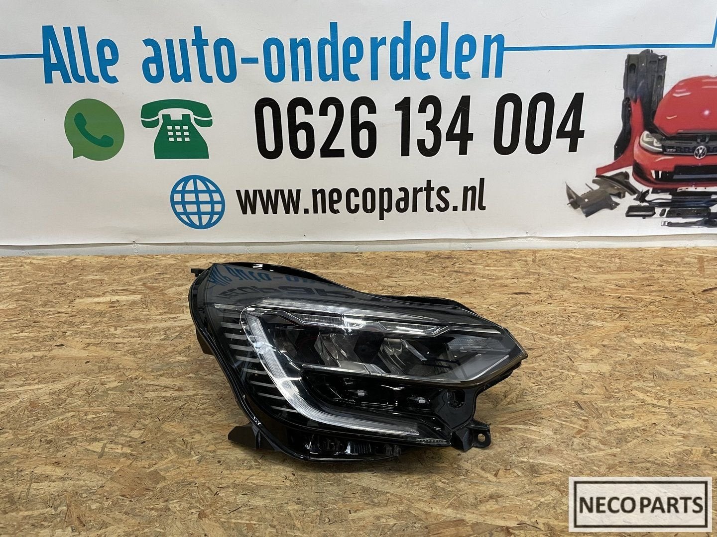 RENAULT CAPTUR 2020 VOL LED KOPLAMP RECHTS 260104525R, Gebruikt, -, Renault, -