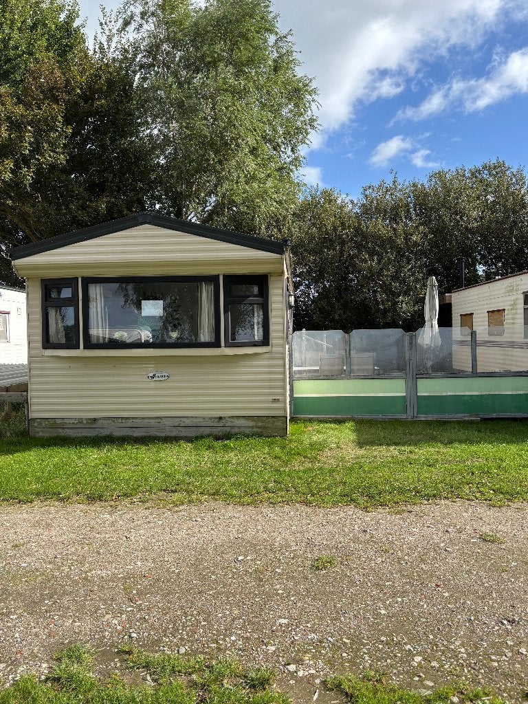 Chalet Willerby Rio 11.00 x 3.70 op jaarpl aan het water