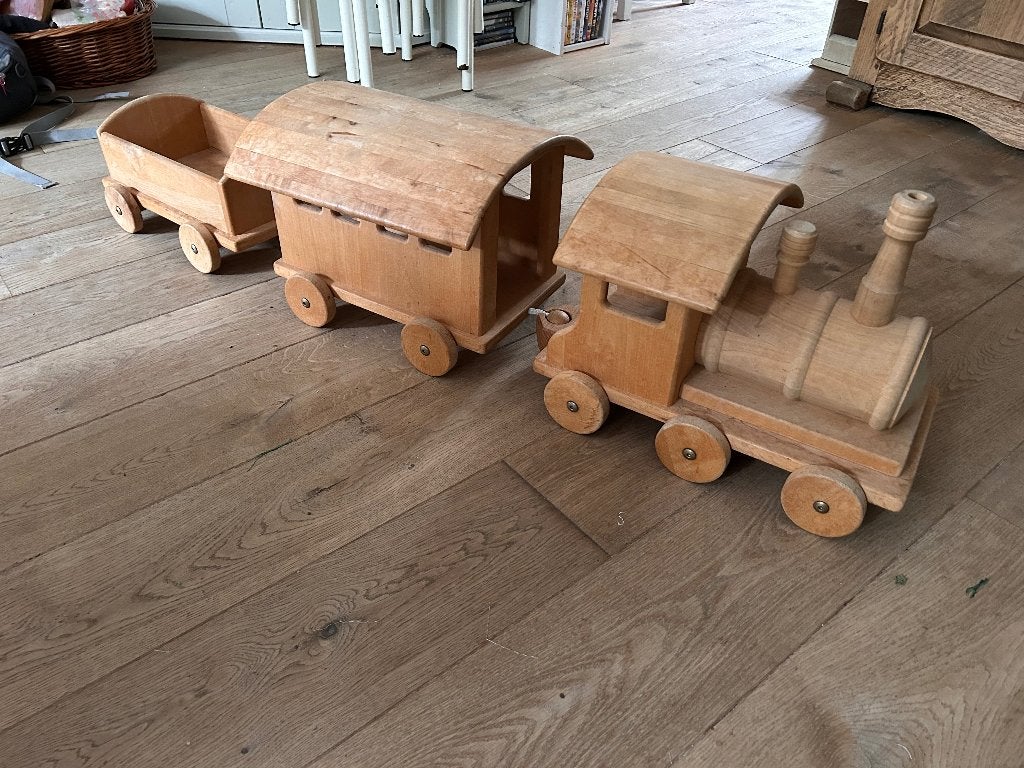 Groot formaat houten trein, Kinderen en Baby's, Speelgoed | Houten speelgoed, Ophalen, Zo goed als nieuw, Duw- of Trekspeelgoed