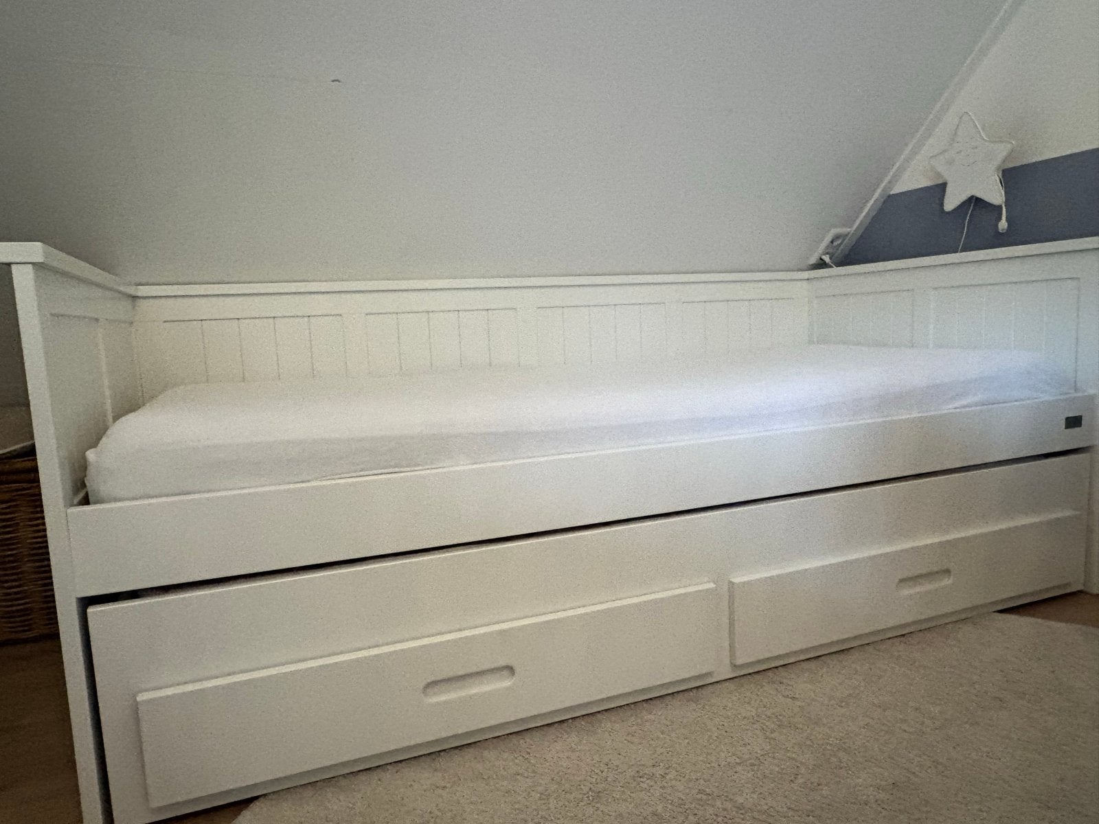 Wit uitschuifbaar bed met lades, Ophalen, Gebruikt, 90 cm, Wit