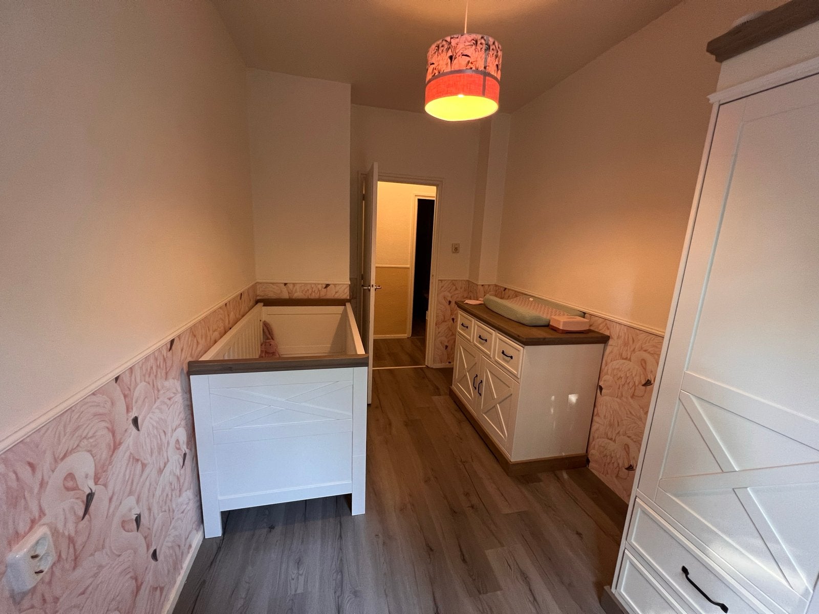 Kidsmill Savigno Babykamer: Kast, Commode, Ledikant 70x140, Kinderen en Baby's, Ophalen, 70 tot 85 cm, 140 tot 160 cm, Zo goed als nieuw