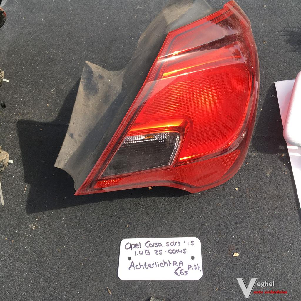 Opel Corsa E 5 drs 1.4B 2500145 2015  Achterlicht  Rechts