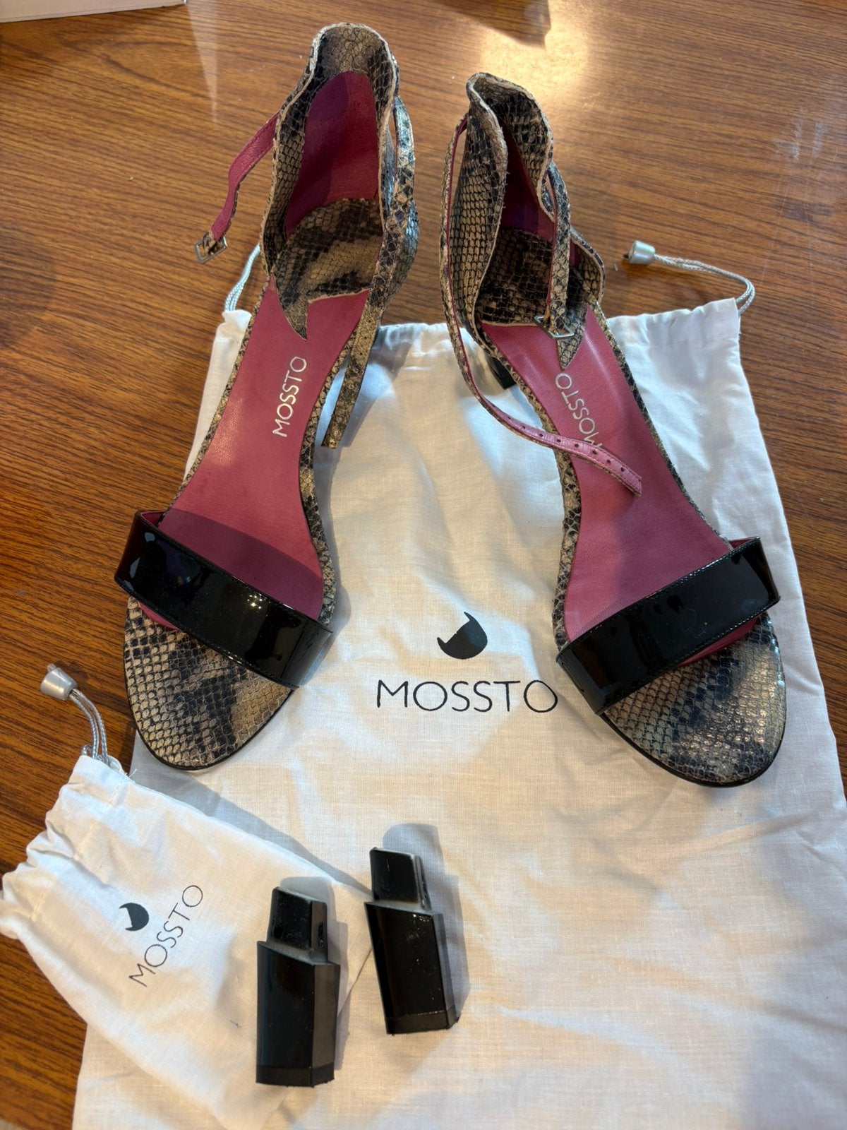 Echt Spaans Leren Hakken Mossto met vervangbare hakhoogte, Zwart, Ophalen of Verzenden, Schoenen met hoge hakken, Gedragen