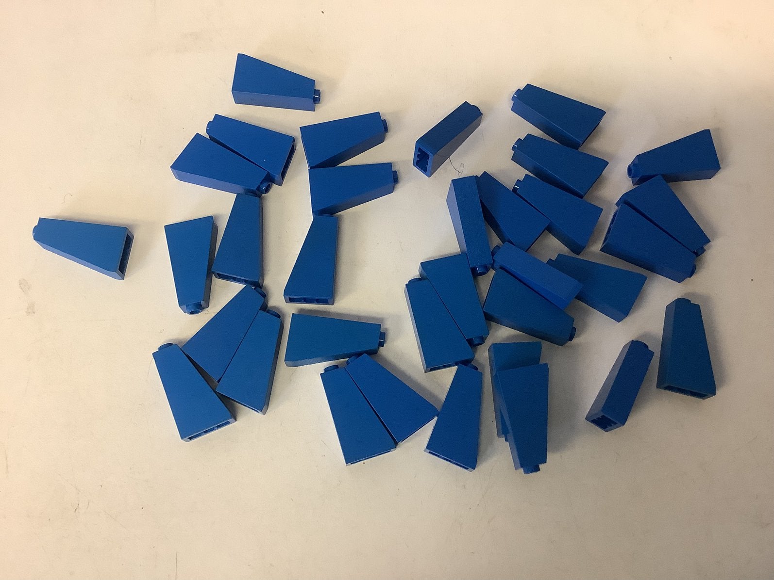 Lego dakpan 75 2x1x3 blauw, Ophalen of Verzenden, Gebruikt, Losse stenen, Lego
