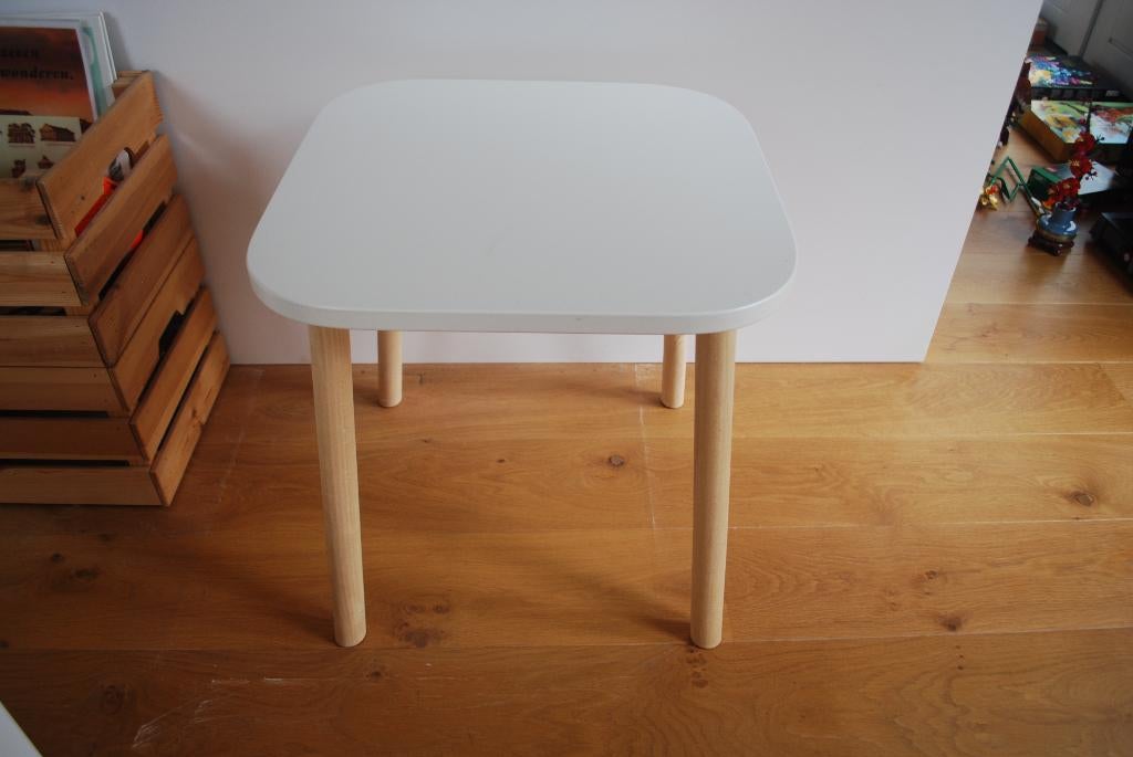 Tafeltje voor kinderen, Ophalen, Zo goed als nieuw, Tafel