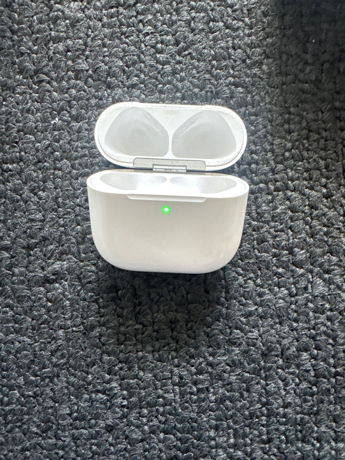 AirPods 4 Oplaadcase (alleen case), Ophalen of Verzenden, Gebruikt, Overige typen, Apple