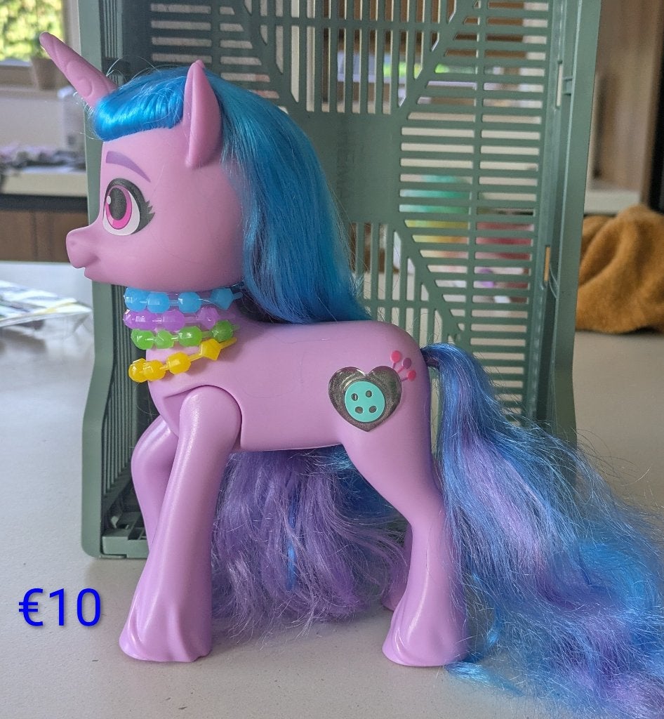 My Little pony See You Sparkle: Izzy Moonbow - Speelfiguur, Ophalen, Zo goed als nieuw