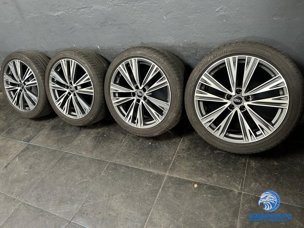 6mm! Originele Audi Q3 83A S-Line 20 inch antraciete velgen