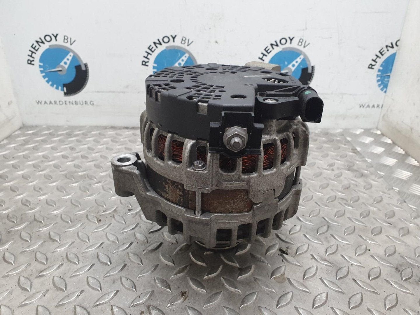 VOLVO V40 R-DESIGN DYNAMO 2014, Ophalen of Verzenden, Gebruikt, Stiba lid