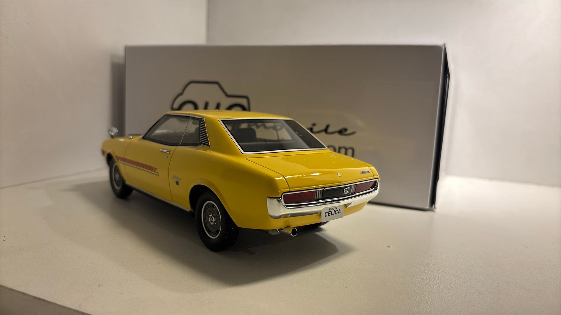 Toyota Celica gt coupe yellow otto mobile 1.18, Ophalen of Verzenden, A, A, A