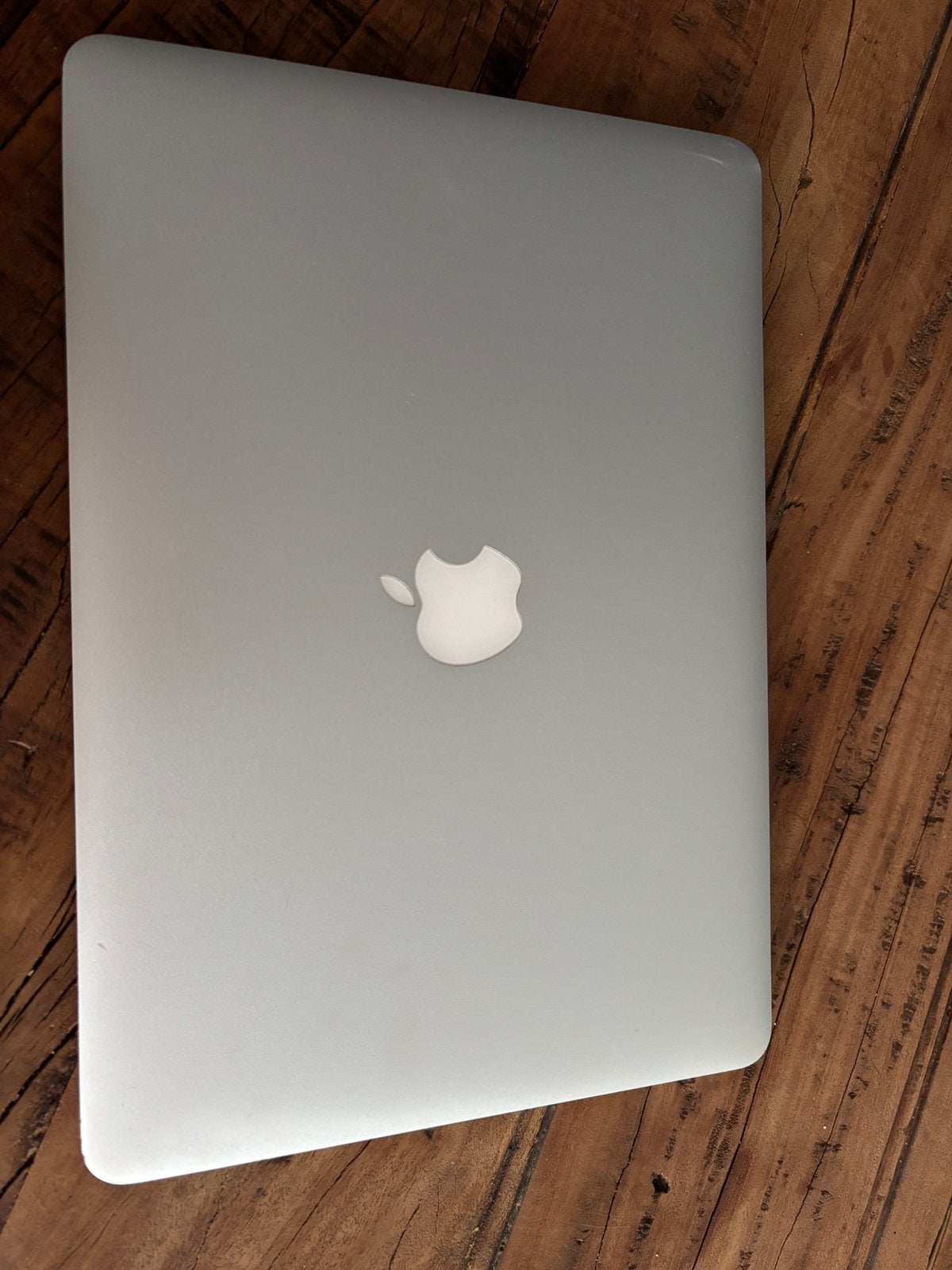 Te koop voor gebruik onderdelen, Computers en Software, Apple Macbooks, 2 tot 3 Ghz, 13 inch, Ophalen of Verzenden, Niet werkend