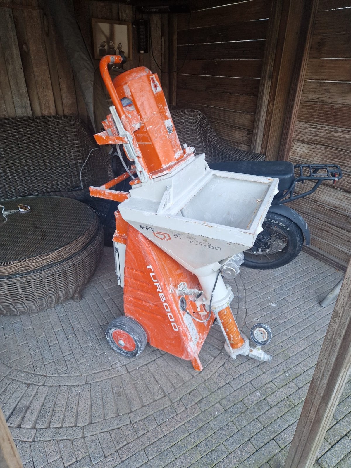 PFT RITMO TURBO pleisterspuitmachine met toebehoren, Ophalen, Zo goed als nieuw