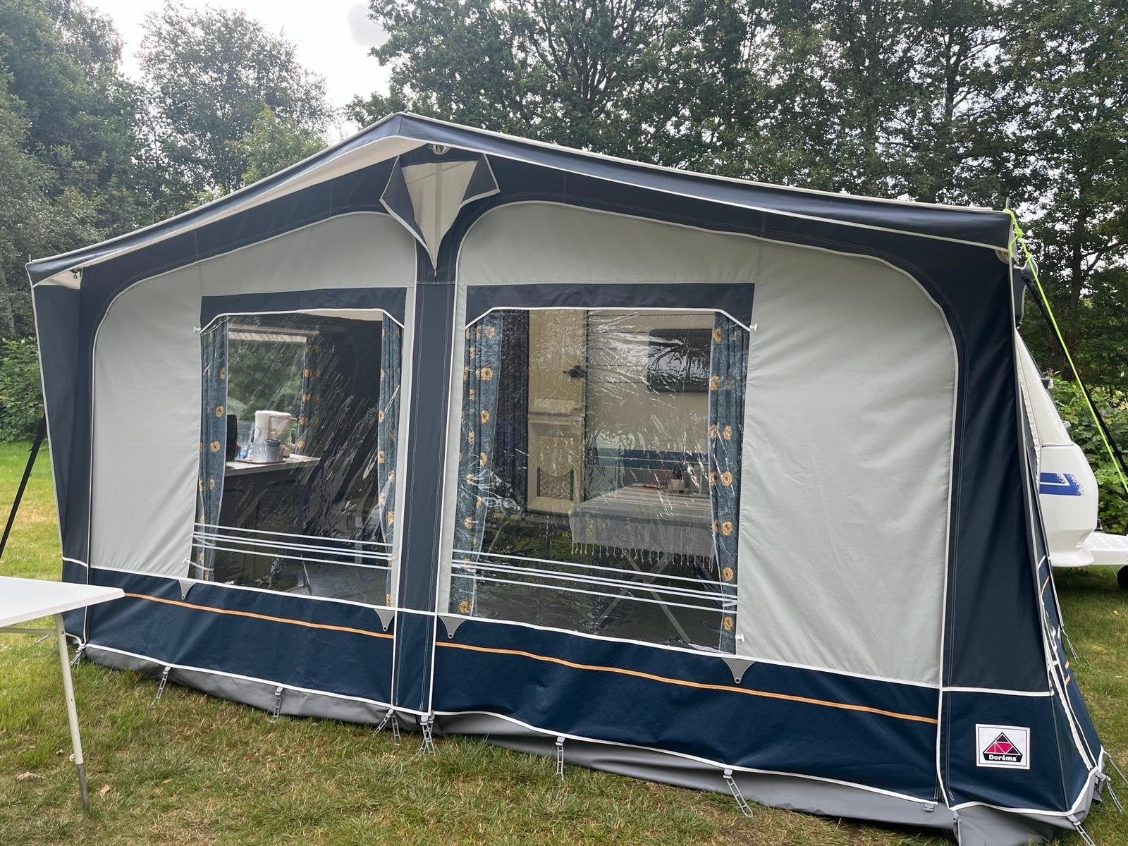 Dorema voortent mt 9 850-875cm incl luifel en slaapcabine, Ophalen, Gebruikt