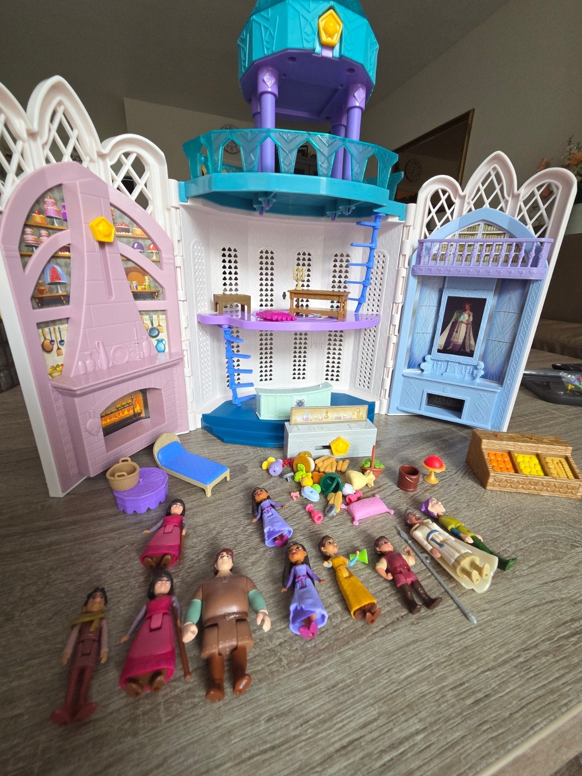 Disney Wish Kasteel met poppetjes en accessoires, Ophalen of Verzenden, Gebruikt, Overige typen