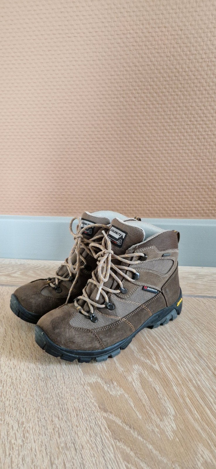Dolomite Bergschoenen Kind Maat 37 - Zo goed als nieuw, Ophalen, Zo goed als nieuw, Schoenen