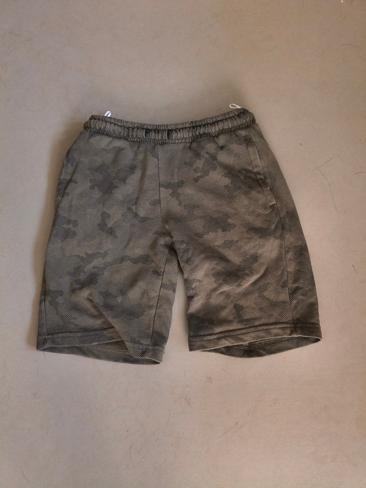 groen zwarte korte broek maat 140 van de C&A, Kinderen en Baby's, Kinderkleding | Maat 140, Broek, Gebruikt, C&A, Ophalen of Verzenden