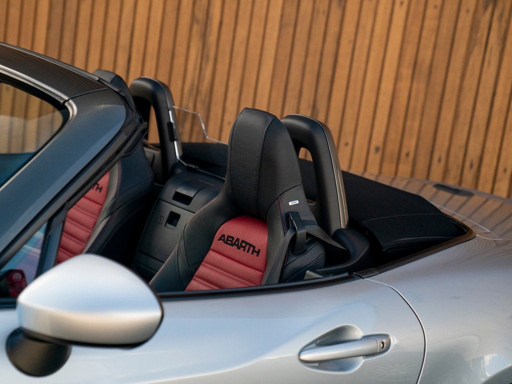Abarth 124 Spider | Handbak | Bose (bj 2018), Auto's, Abarth, Achterwielaandrijving, Gebruikt, 4 cilinders, Leder