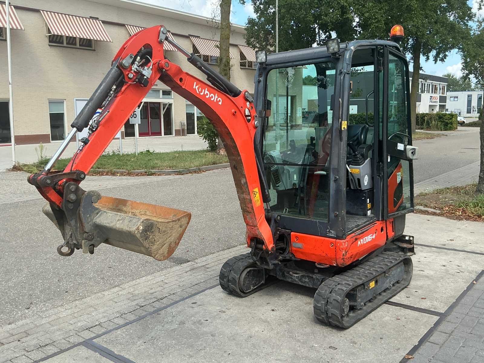 Kubota KX016-4 mini graafmachine, Graafmachine