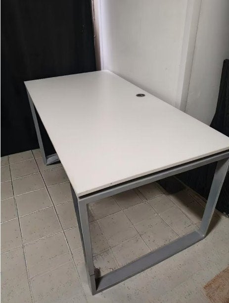 Bureautafel, Huis en Inrichting, Bureaus, Ophalen, Zo goed als nieuw
