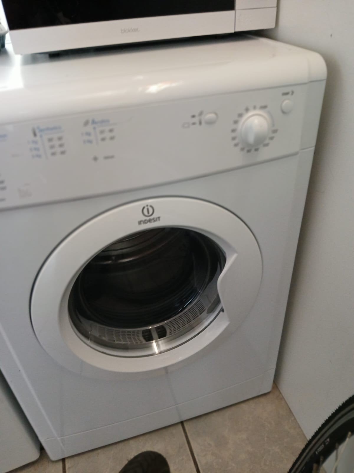 Indesit wasdroger 7 kg - 5 jaar oud, 6 tot 8 kg, Ophalen of Verzenden, Gebruikt, Voorlader