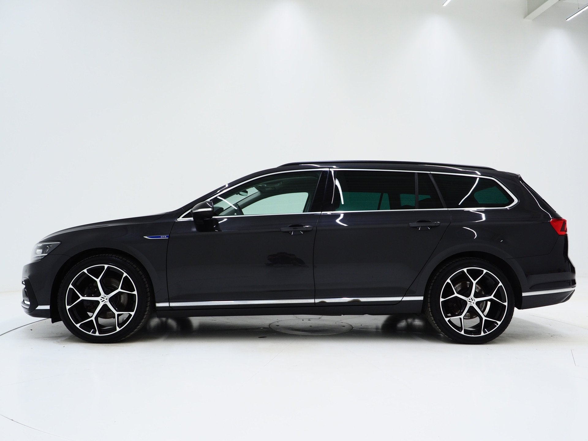 Volkswagen Passat Variant 1.4 TSI PHEV GTE | Massage | Adapt, Stof, Gebruikt, Zwart, 4 cilinders