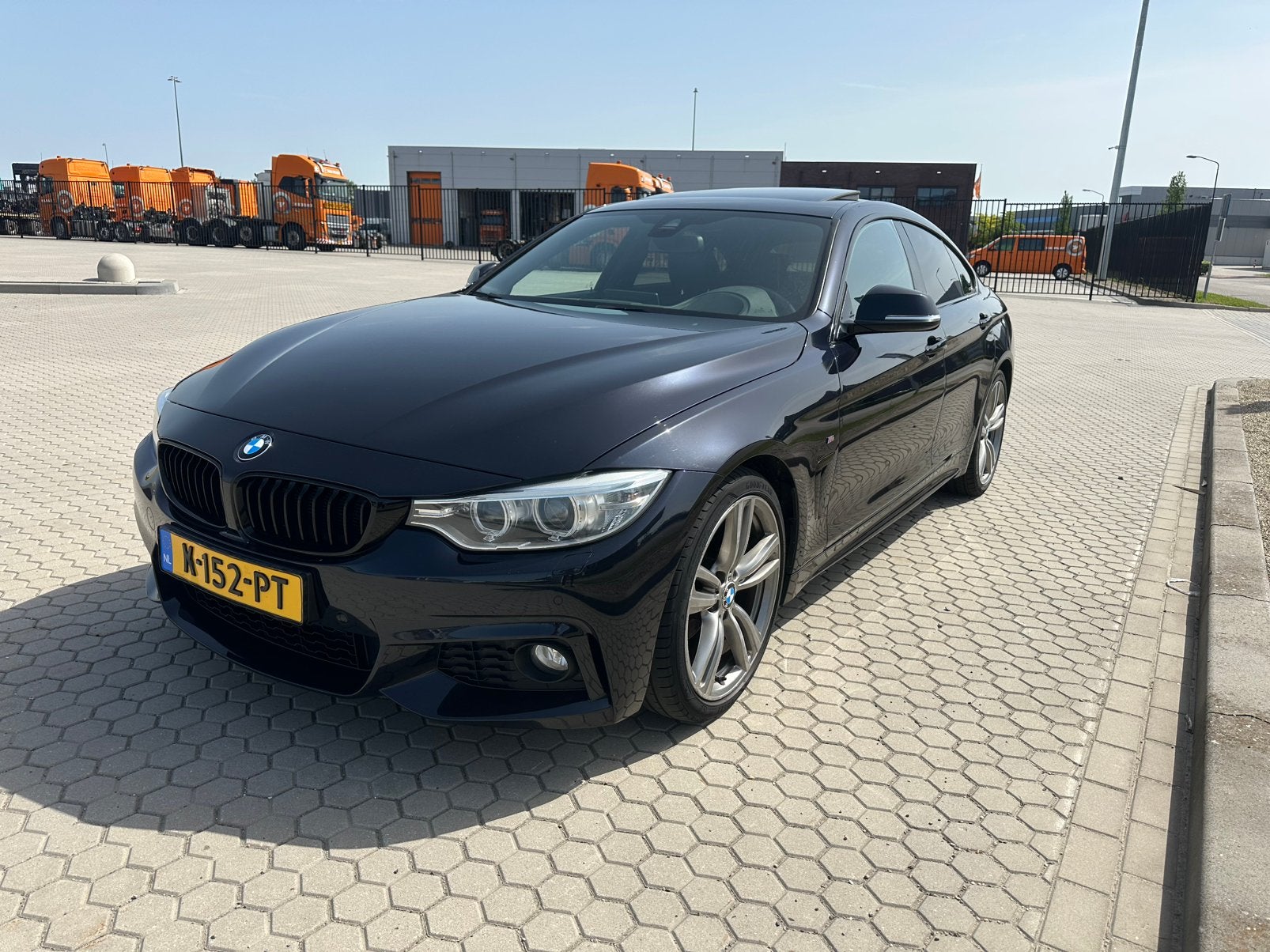 BMW 4-Serie 420IA 2.0 Gran Coupe 2014 Zwart m-pakket, Auto's, BMW, Achterwielaandrijving, Zwart, 4 cilinders, Zwart