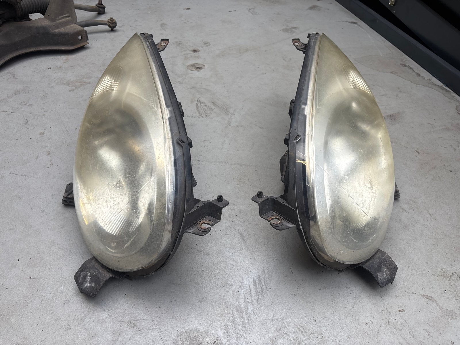 Koplampen Citroën C1 - Goede staat, licht polijsten, Auto-onderdelen, Verlichting, Gebruikt, Ekkebusrody@gmail.com, Citroën, 1785AJ
