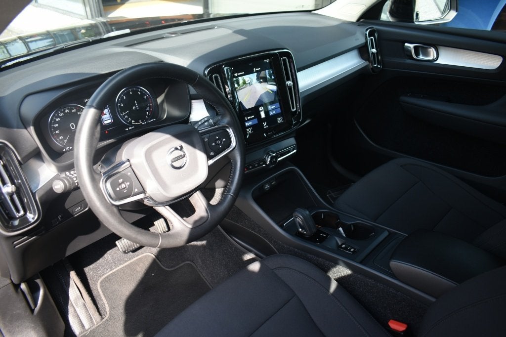 Volvo XC40 T2 129pk Aut. Business Pro | 360 camera | BLIS |, 12 maanden, Gebruikt, Euro 6, Automatische klimaatregeling