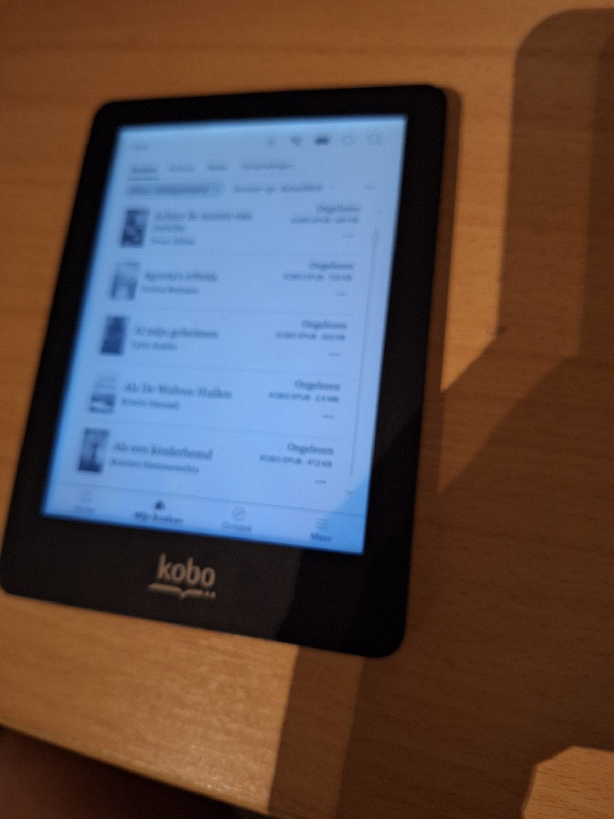 Kobo Glo e-reader - 6 inch scherm, 2GB opslag, Wi-Fi, Computers en Software, E-readers, Gebruikt, 6 inch of minder, Kobo, Ophalen of Verzenden