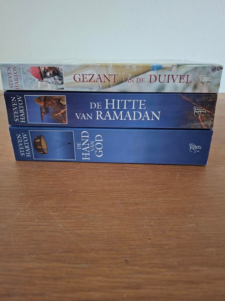 3x Steven Hartov, Ophalen of Verzenden, Gelezen, Steven Hartov