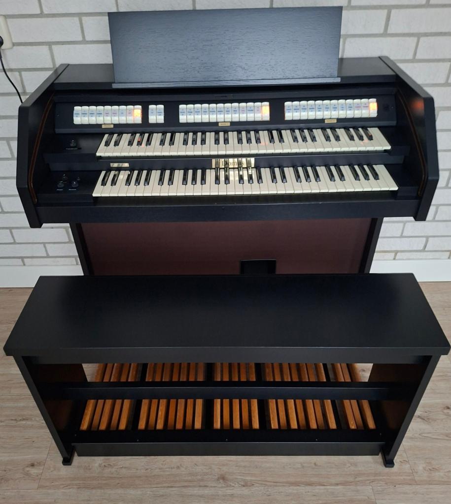 Viscount/Domus 4550 (digitaal gesampled) (kleur zwart), Muziek en Instrumenten, Orgels, Ophalen of Verzenden, Gebruikt, 2 klavieren