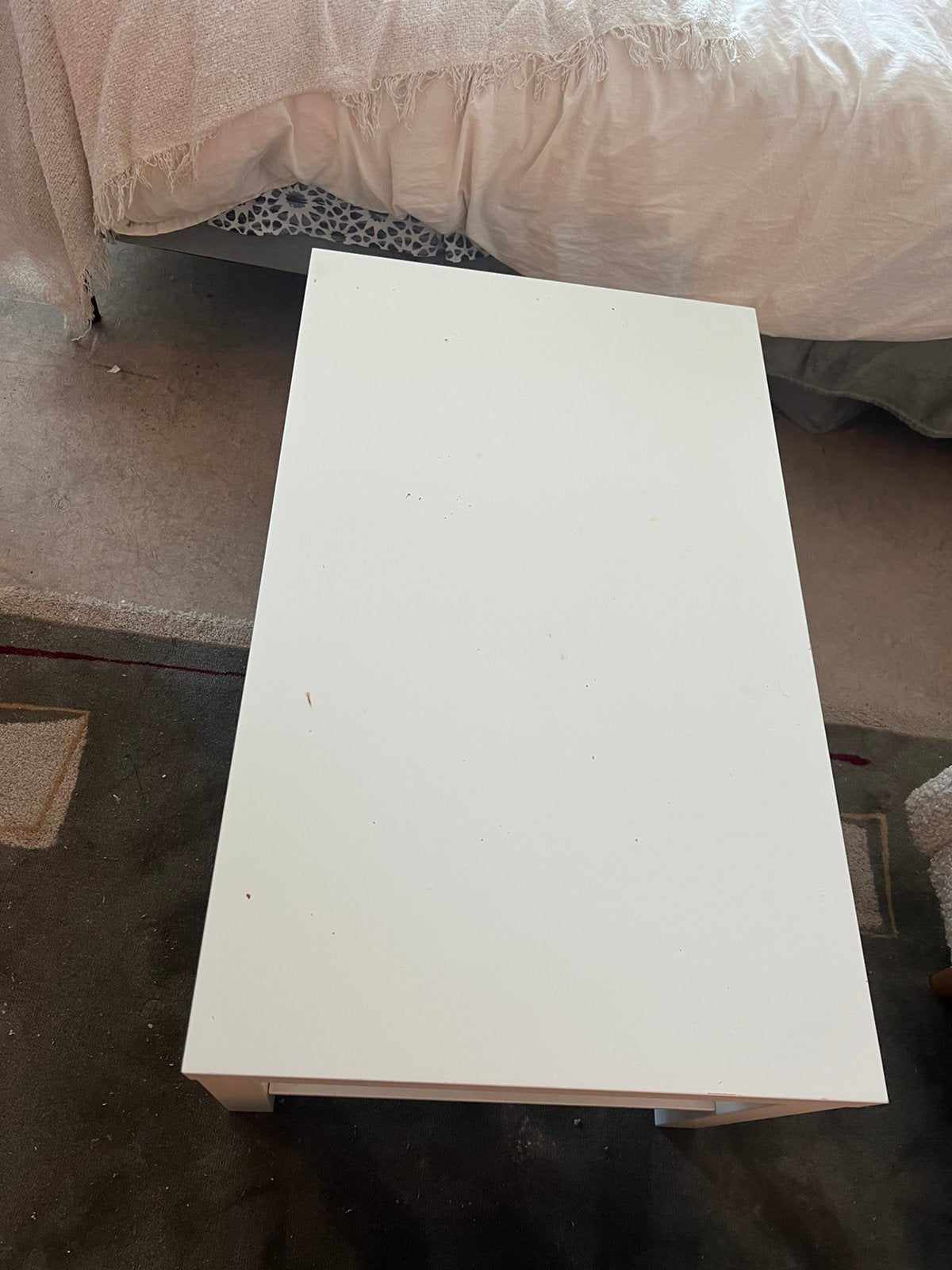 White coffee table, Ophalen, Zo goed als nieuw, Mdf, Plinten