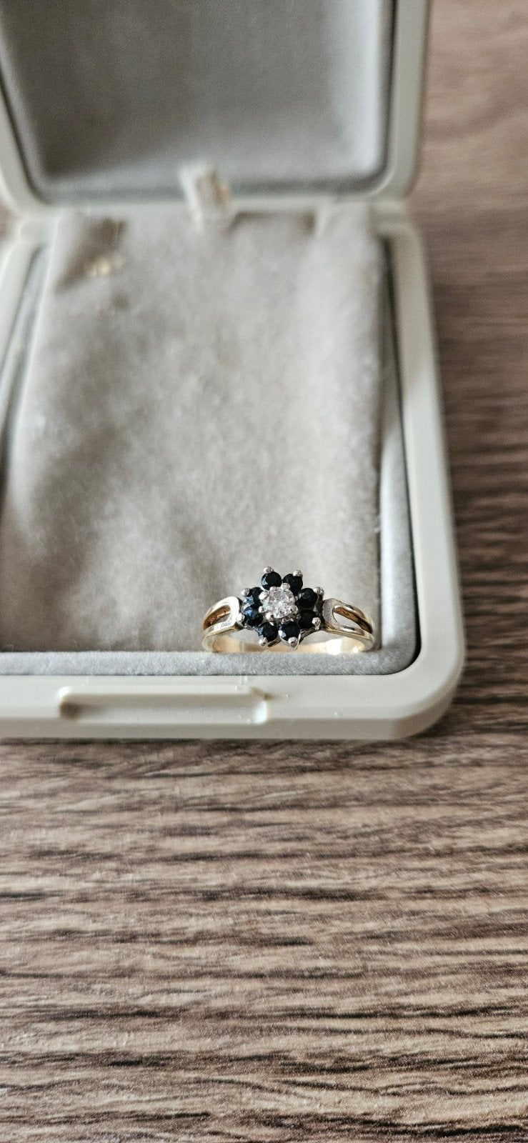 gouden 14 karaat ring met briljant van 3.5 mm gewicht 3.5 gr, Ophalen of Verzenden