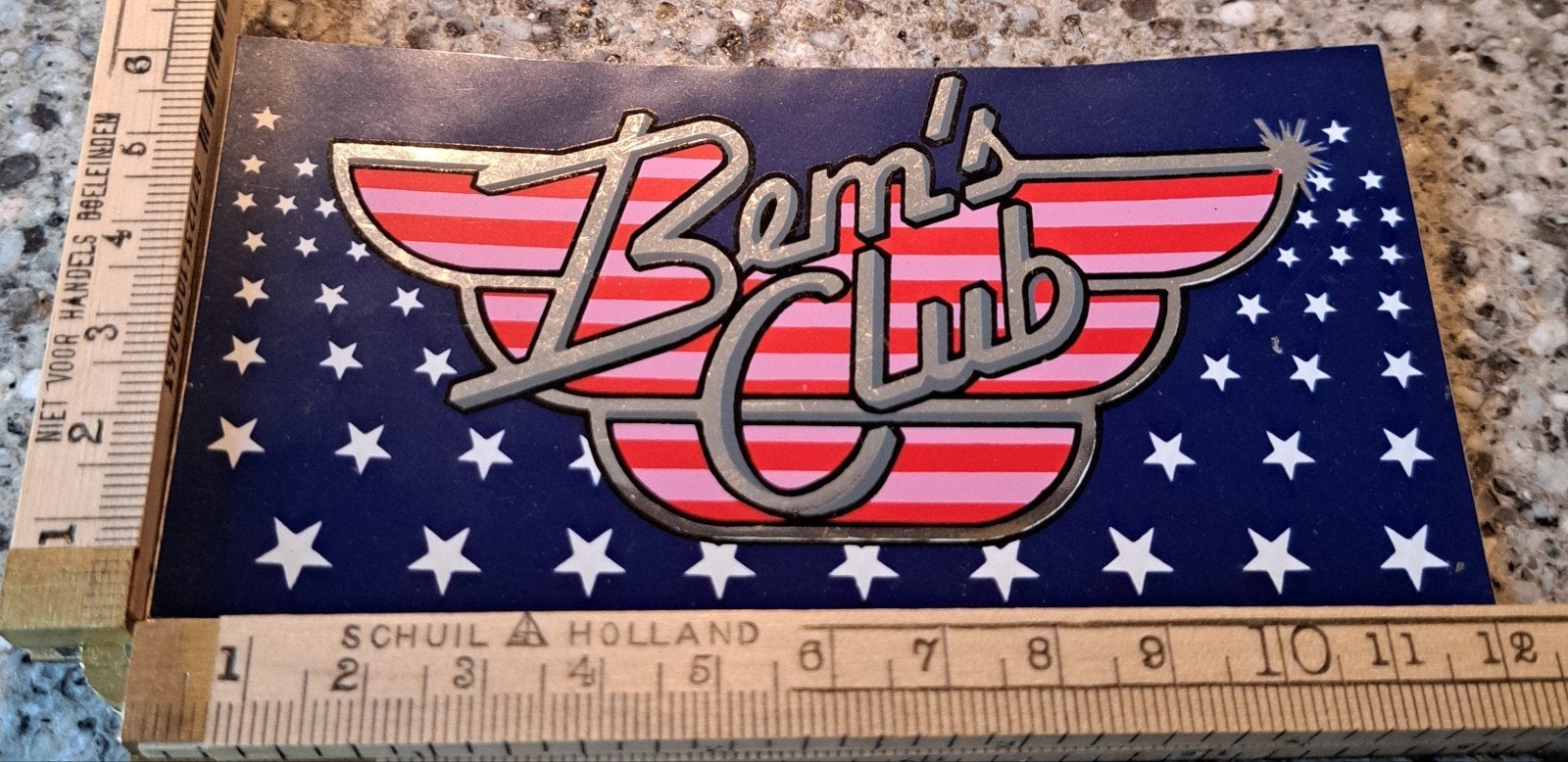 Vintage sticker BEM'S CLUB Amerikaanse Style sixties, Verzamelen, Stickers, Ophalen of Verzenden, Zo goed als nieuw