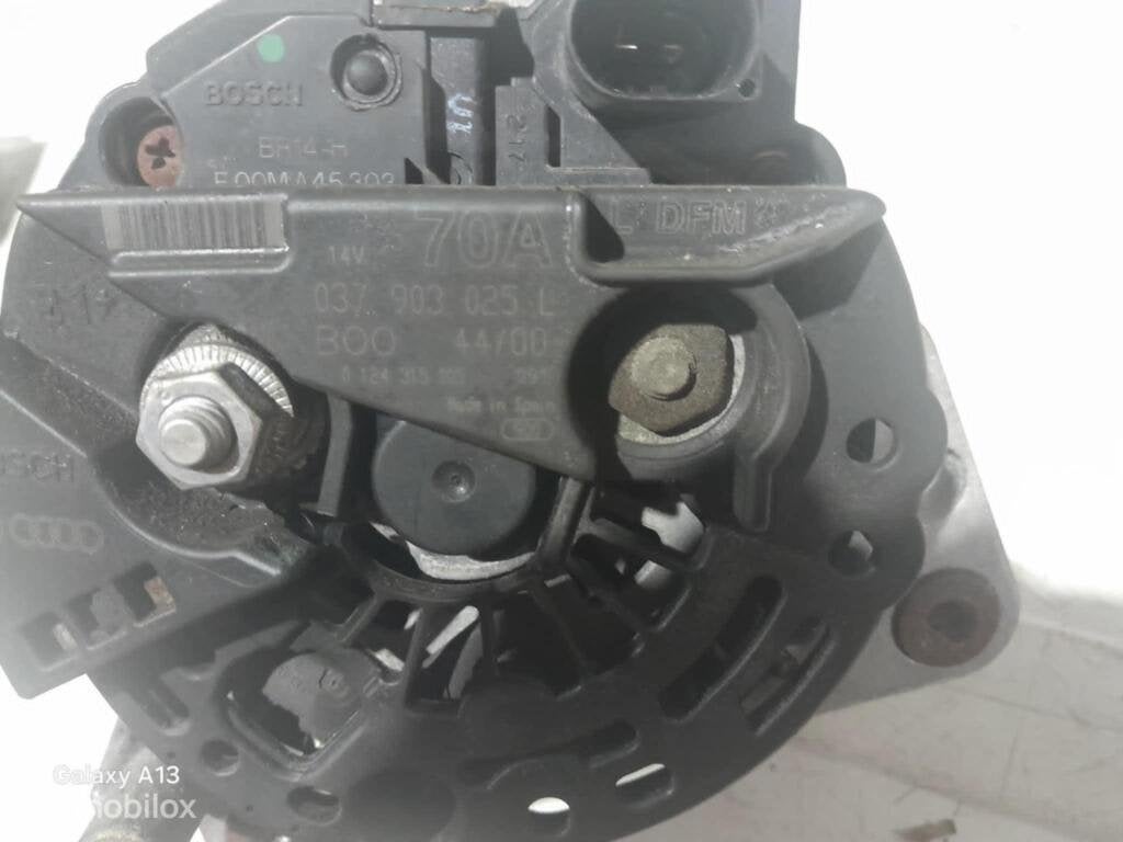Dynamo Volkswagen Polo 037903025L, Gebruikt, Ophalen of Verzenden