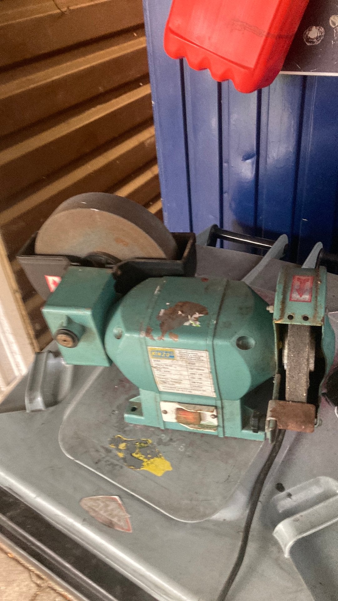 Ferm slijpmachine, Ophalen, Zo goed als nieuw, Minder dan 700 watt, Werkbankslijpmachine