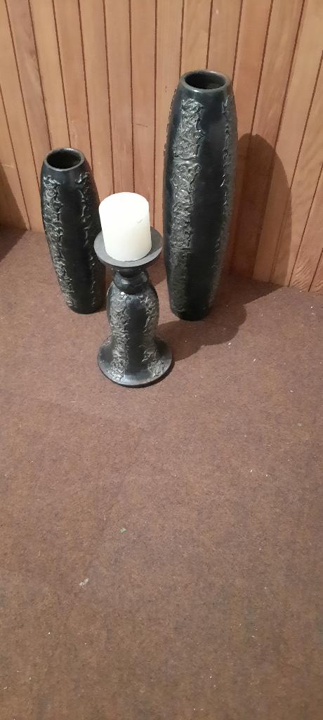 Twee stenen vazen en een kandelaar van PTMD collectie., Huis en Inrichting, Meerkleurig, Overige stijlen, Ophalen of Verzenden