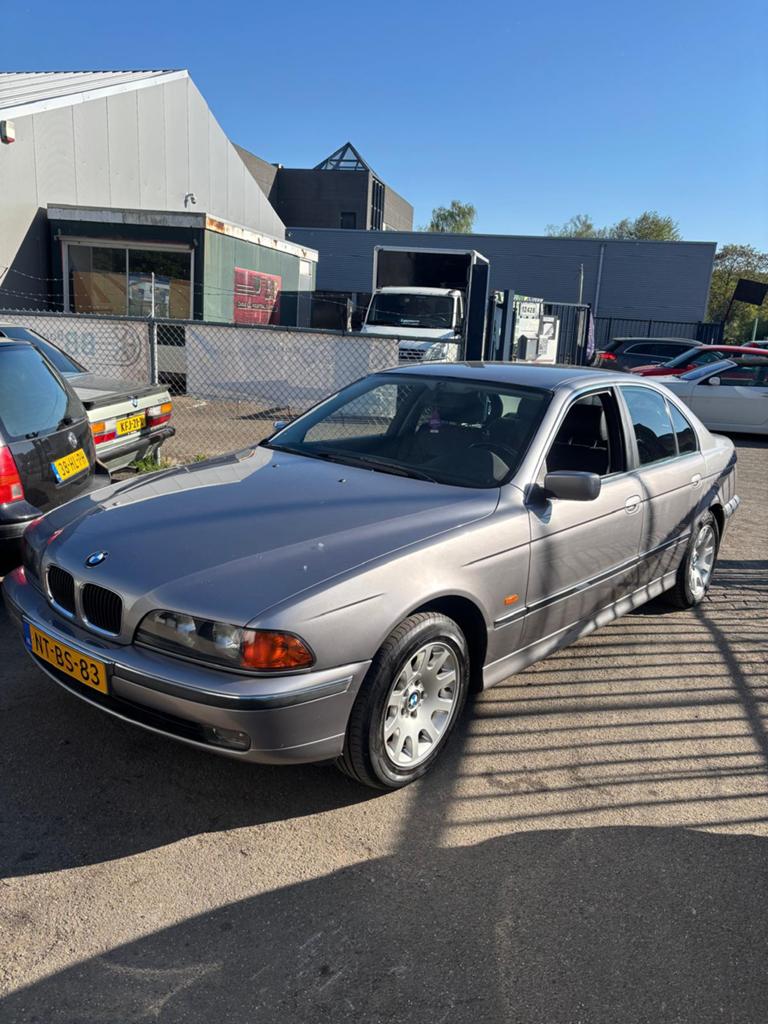 BMW E39 Espen Silver in Onderdelen tekoop