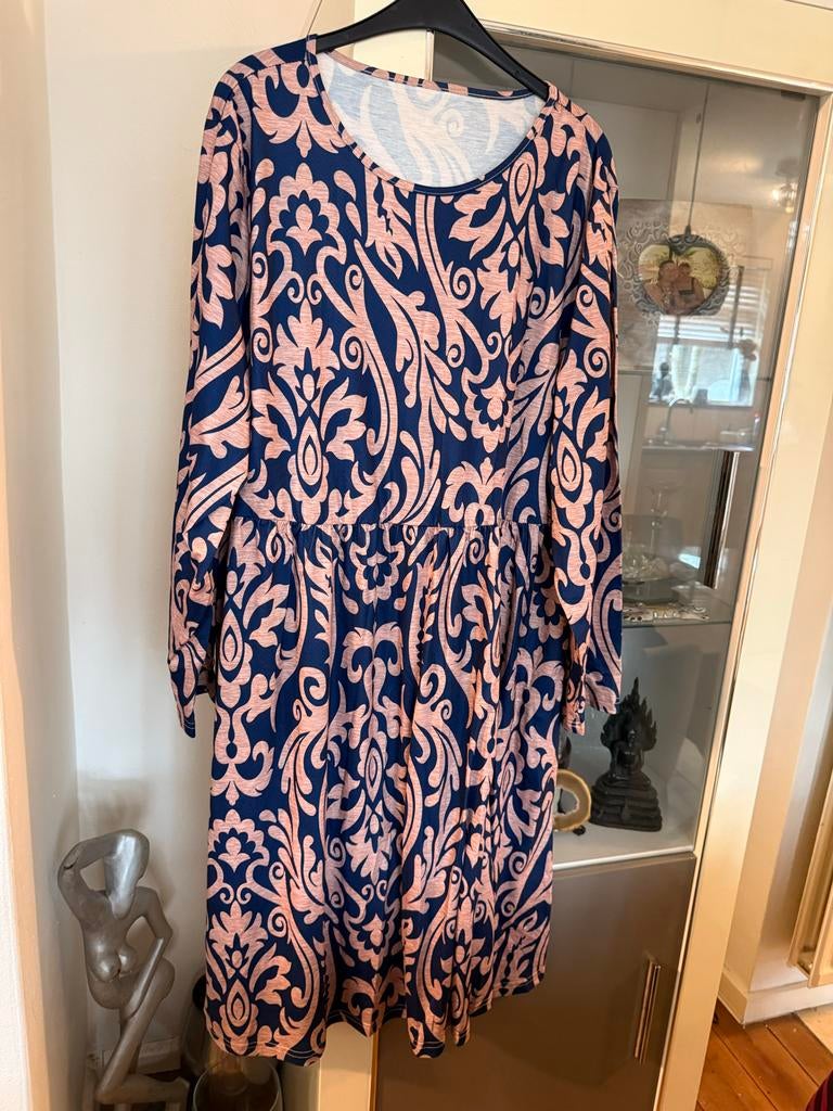 Jurk Shein maat 48/50 beige blauw nieuw, Kleding | Dames, Grote Maten, Ophalen of Verzenden, Nieuw, Beige, Jurk